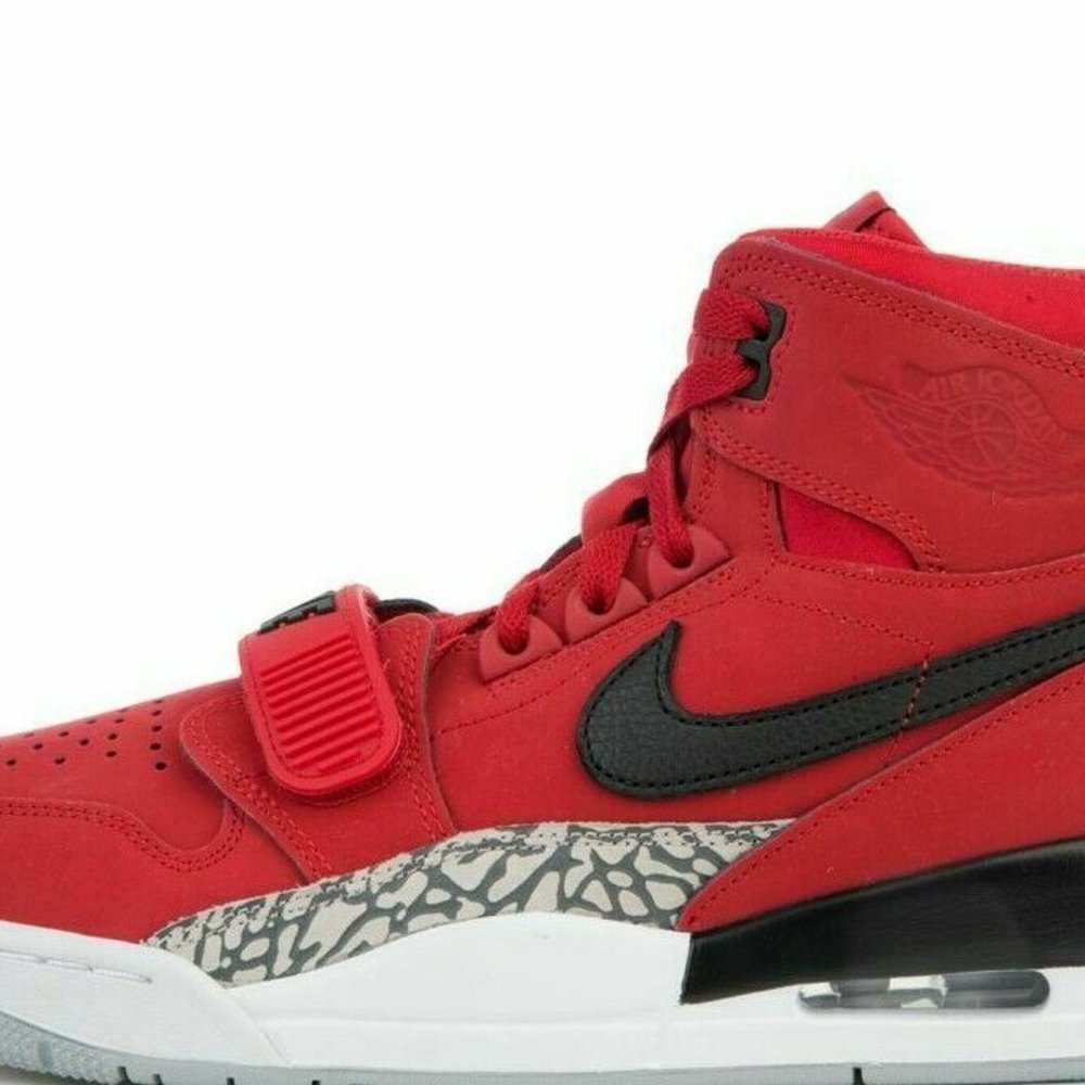 Nike Air Jordan Legacy 312 Toro GS sz 4Y/women 5.5